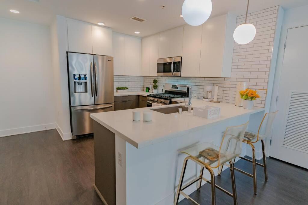 Апартаменти Downtown Paradise Escape With 2 Pools / Hot Tubs Лос-Анджелес Екстер'єр фото